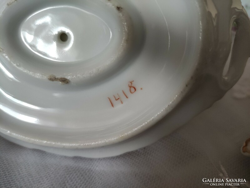 Sauce bowl damaged