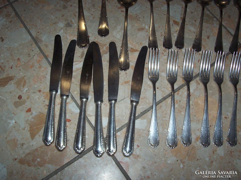 Silver plated cutlery set