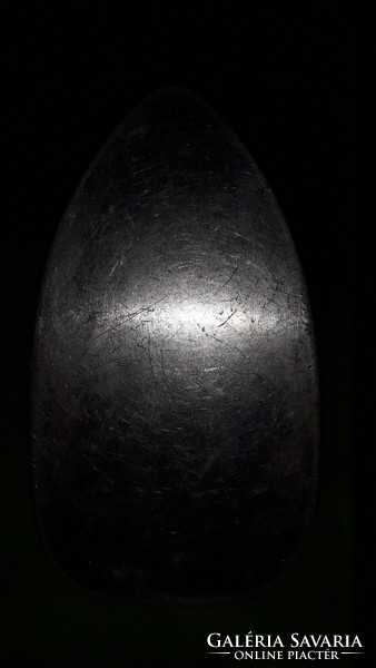 Régi Lemezárugyári bakelit nyelű fém játék vasaló 14 cm a képek szerint