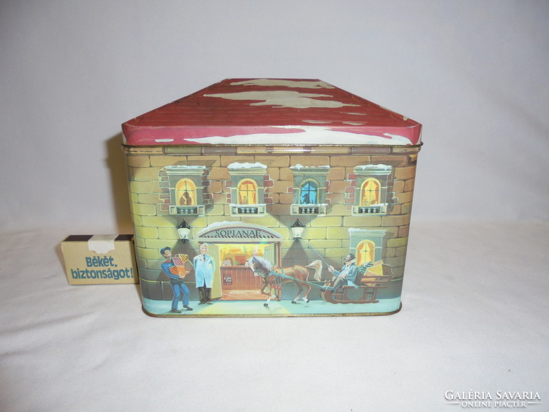 Retro sopianae cigarette tin box, tin box, metal box with Christmas decor