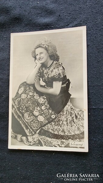 Éva Szörényi (1917-2009) actress Matyó folk costume photo sheet approx. 1939 Theater - film story