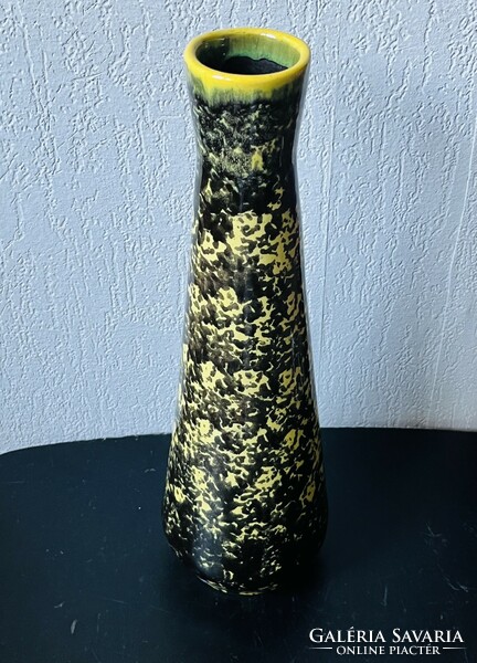 Sárga- fekete kerámia váza