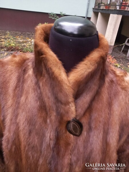 Elegáns, női vintage téli valódi szőrme kabát: nercbunda nagyon jó állapotban (L)