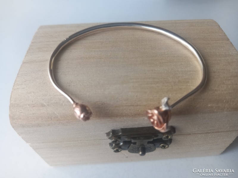 Women's open silver bracelet