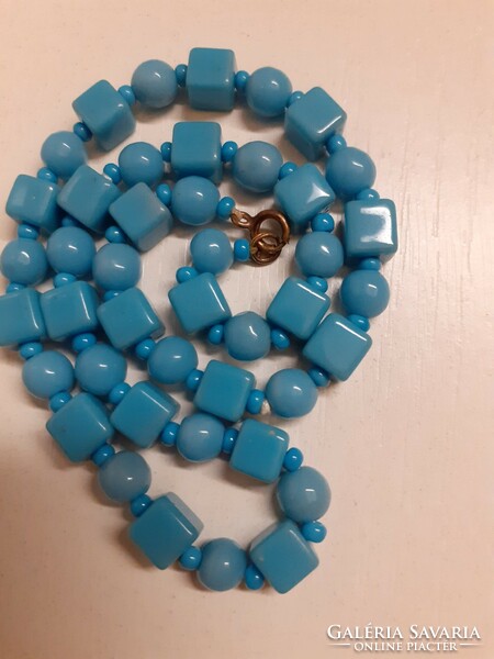 Nice condition retro turquoise porcelain necklace with safety switch