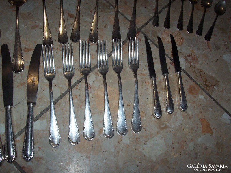Silver plated cutlery set