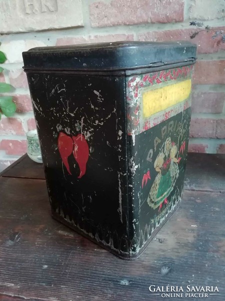 Szeged paprika box, marked Kiss Brothers, large tin, colander storage