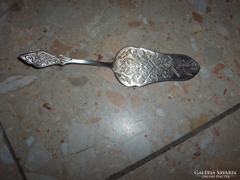 A very nice silver-plated cake spatula for sale