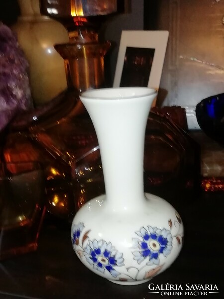Zsolnay porcelain small vase in perfect condition