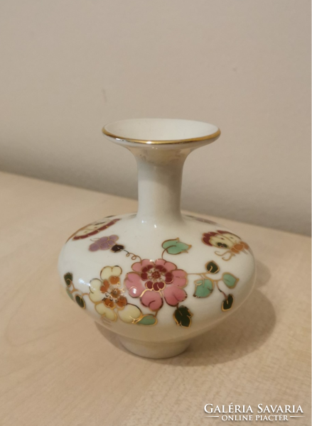 Különleges pillangós Zsolnay váza