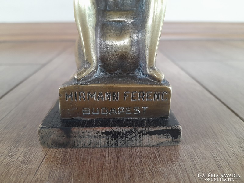 Hirmann Ferenc bronz Kleopátra