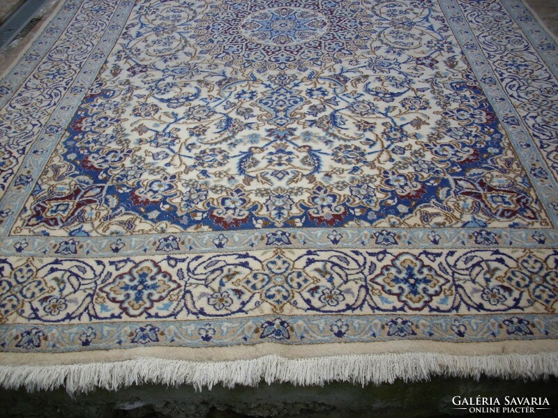 Nain Iranian handmade Persian rug 304x194cm