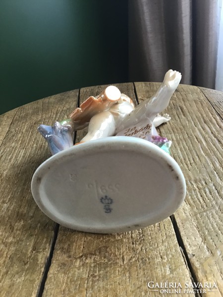 Régi Sitzendorfi porcelán figura