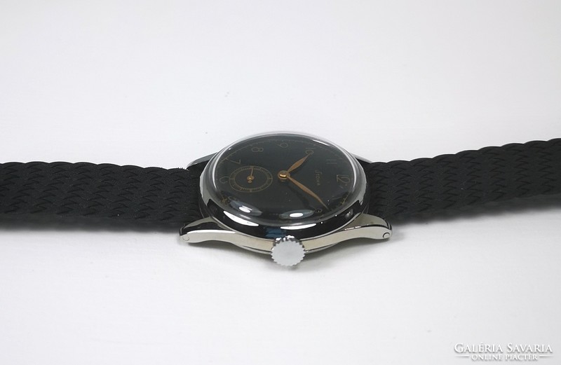 Stowa vintage military watch from the 1940s! Serviced, with tiktakwatch service card, warranty