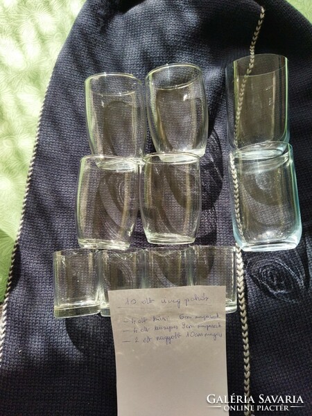 Glass cups of different sizes, 10 in one