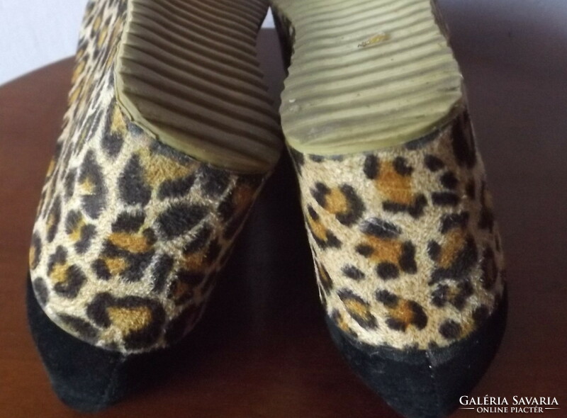 35-ös női cipő leopárd talpú új cipő 
