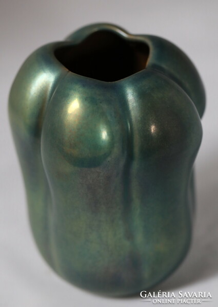 A vase with an eosin decor