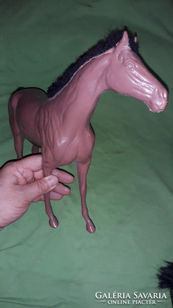 Plastic horse horse figure for retro barbie dolls is rare, flawless according to the pictures
