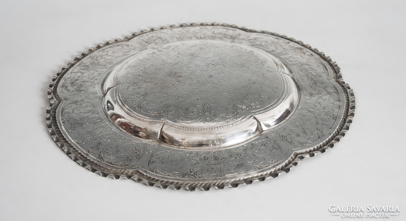 Silver bowl with acanthus leaves