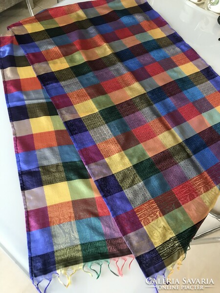 Indiai selyem stóla ragyogó színekkel, 185 x 55 cm