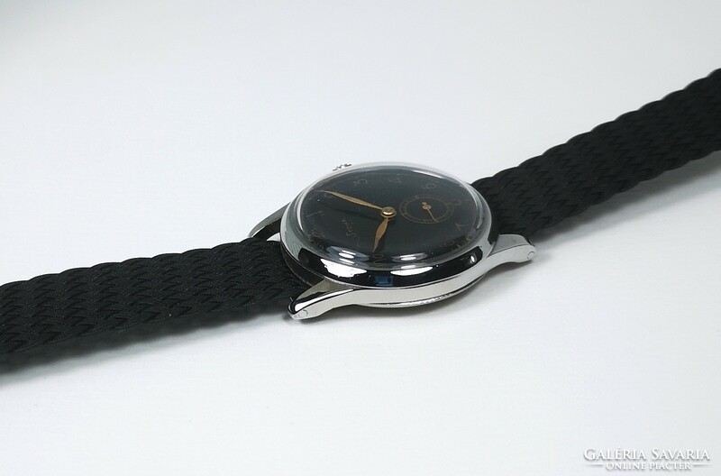 Stowa vintage military watch from the 1940s! Serviced, with tiktakwatch service card, warranty