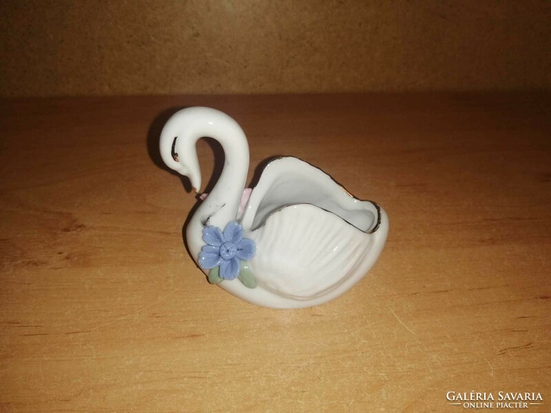 Porcelain swan figure sculpture - 8 cm long (po-1)