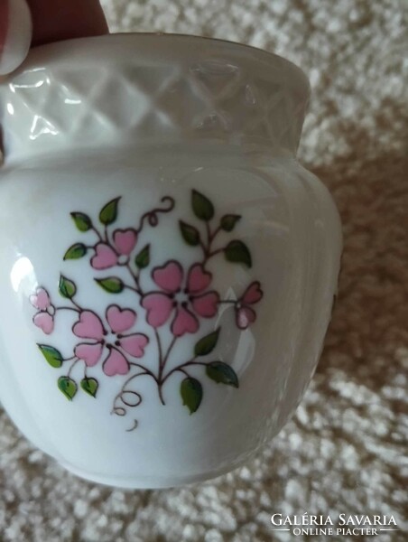Zsolnay porcelán rózsaszín virág mintás mini kaspó