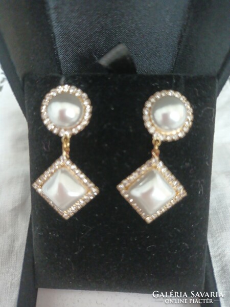New stainless steel earrings for sale, tekla pearls, zirconia, piercing style!