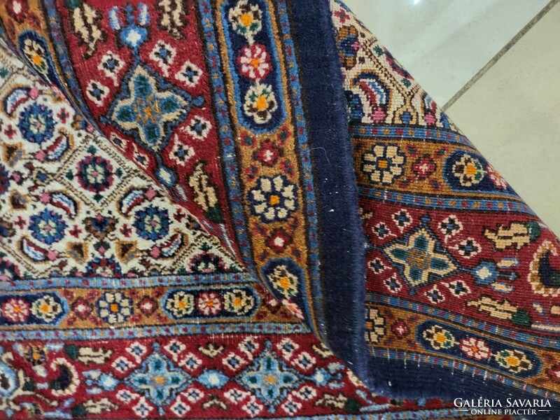 Beautiful mud hand-knotted 100x145 cm wool Persian rug z08