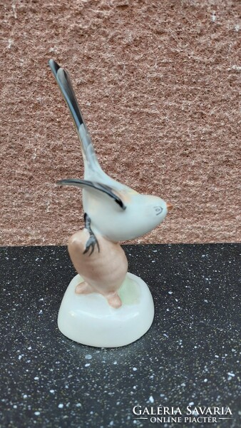Aquincum porcelain bird figure