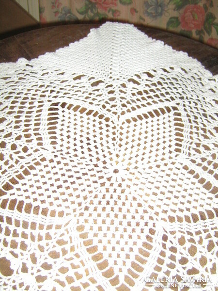 Beautiful white handmade crochet star pattern antique lace tablecloth