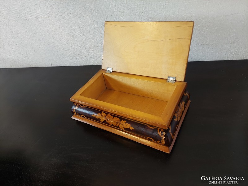 Antique inlaid jewelry box