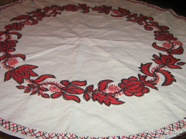 Beautiful Buzsák witch embroidered red - black woven tablecloth
