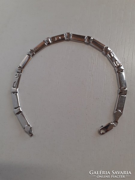 Marked 925 silver bracelet made of beautiful patterned beads