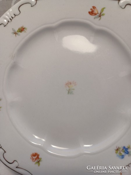 Zsolnay porcelán apró virágos, lapos tányér