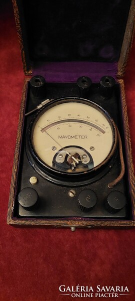 Old voltmeter device, instrument