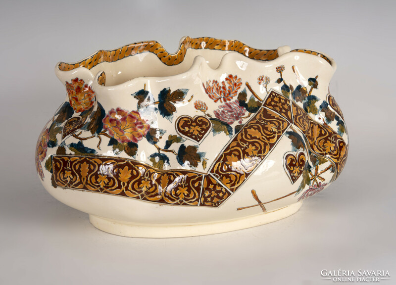 Large fischer bowl - with floral decor