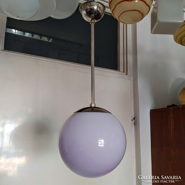 Bauhaus - Art deco nikkelezett mennyezeti lámpa felújítva - lila üveg gömb búra
