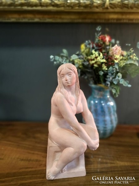 Female nude terracotta sculpture, work of sculptor Kelemen, 1973 - 271