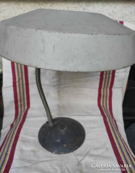 Retro szarvasi asztali lámpa