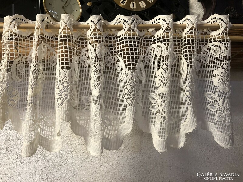 Small curtain, stained glass curtain, machine lace curtain in ecru color