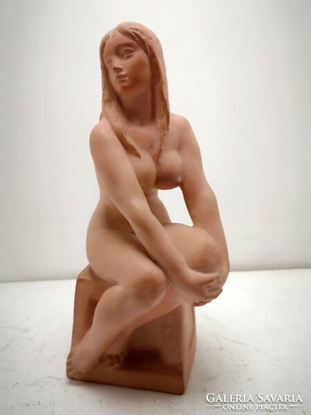 Női akt terrakotta szobor , Kelemen szobrászművész alkotása, 1973 - 271