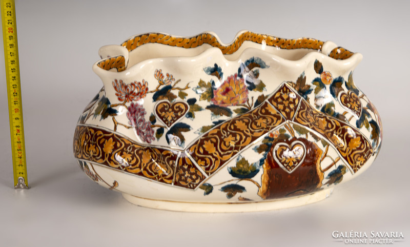 Large fischer bowl - with floral decor