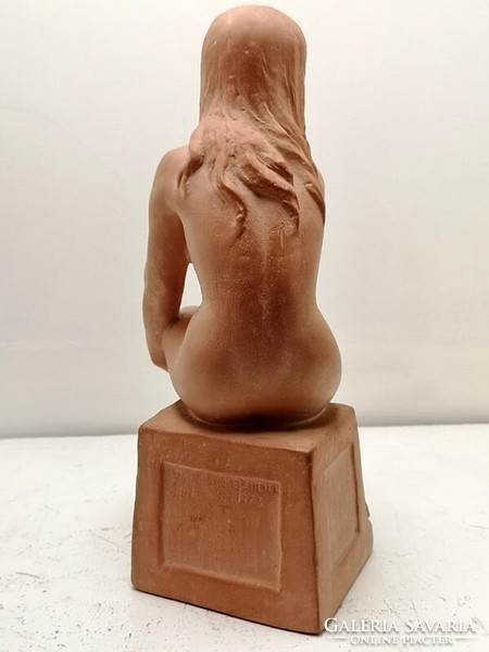 Female nude terracotta sculpture, work of sculptor Kelemen, 1973 - 271