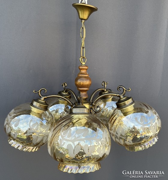 Búrás wood-copper chandelier.