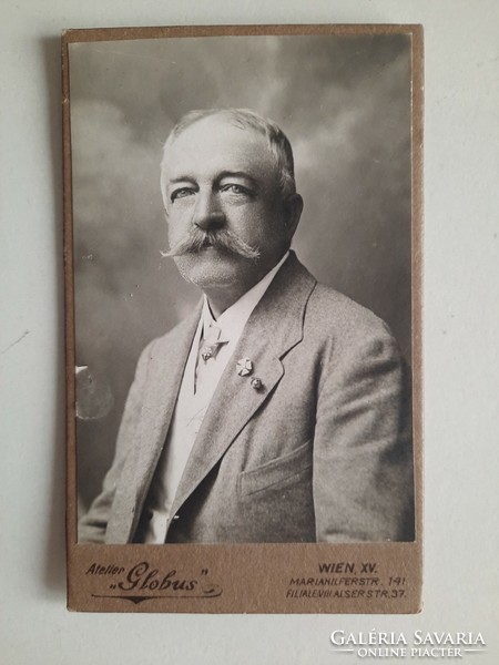 Antique business card (cdv) photo, male portrait, atelier globus, Vienna, around 1900