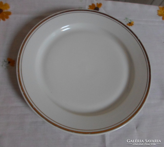 Alföld porcelain, white plate with gold rim 5. (Gold rim, flat)
