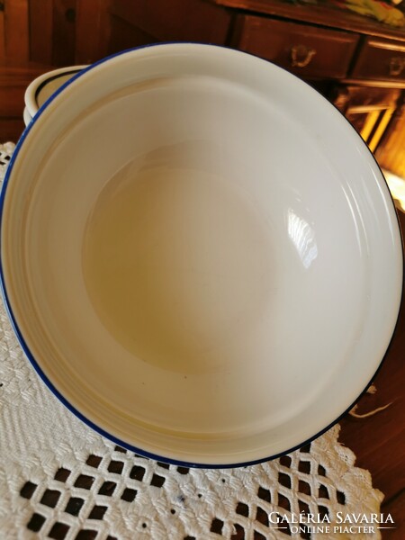 Alföldi porcelain plate with jelly, goulash and soup. Stackable