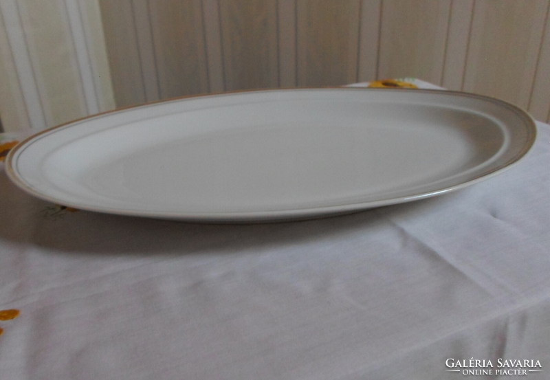 Alföldi porcelain white bowl with gold rim, oval roasting tray