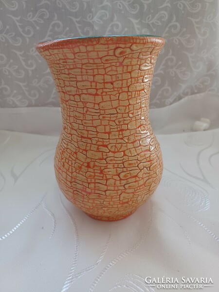 Gorka style vase